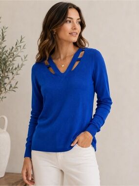 T. Tahari Royal Blue Cut Out V-Neck Lightweight Knit Sweater Women’s Medium
